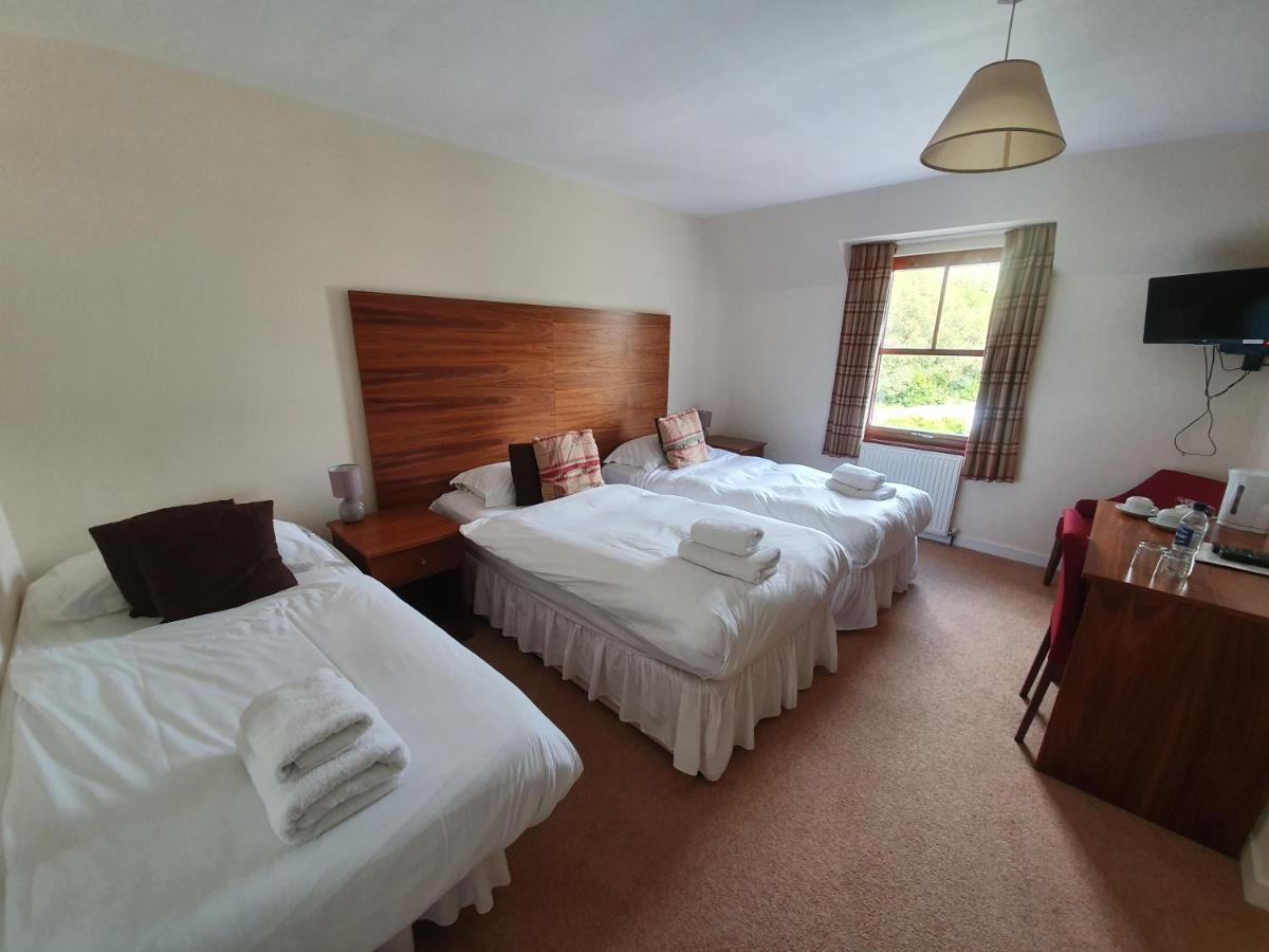 Lochailort Inn Экстерьер фото