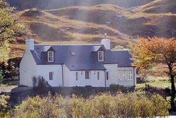 Lochailort Inn Экстерьер фото